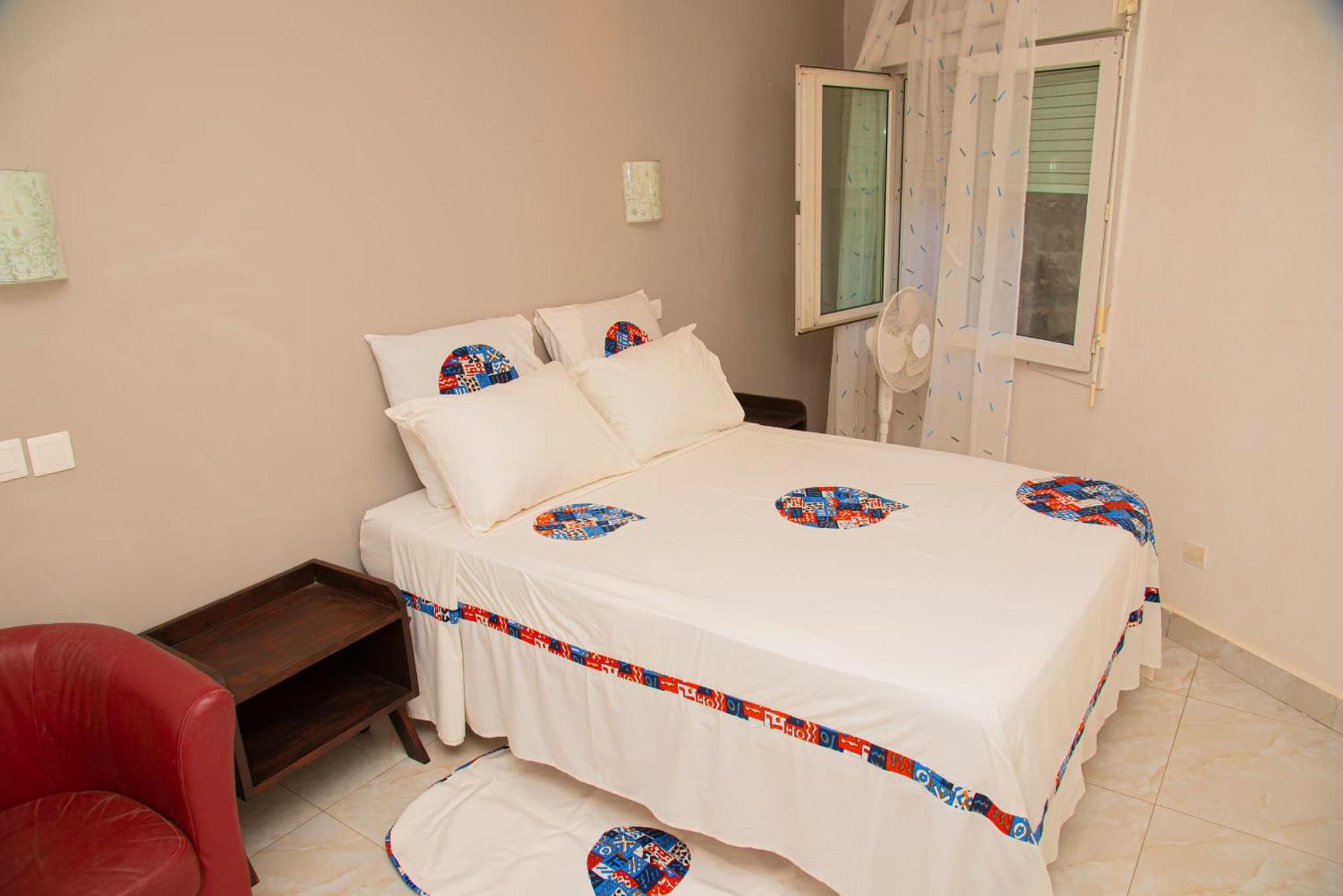 Chambres D'Hotes Villa Luciana Saly Bagian luar foto