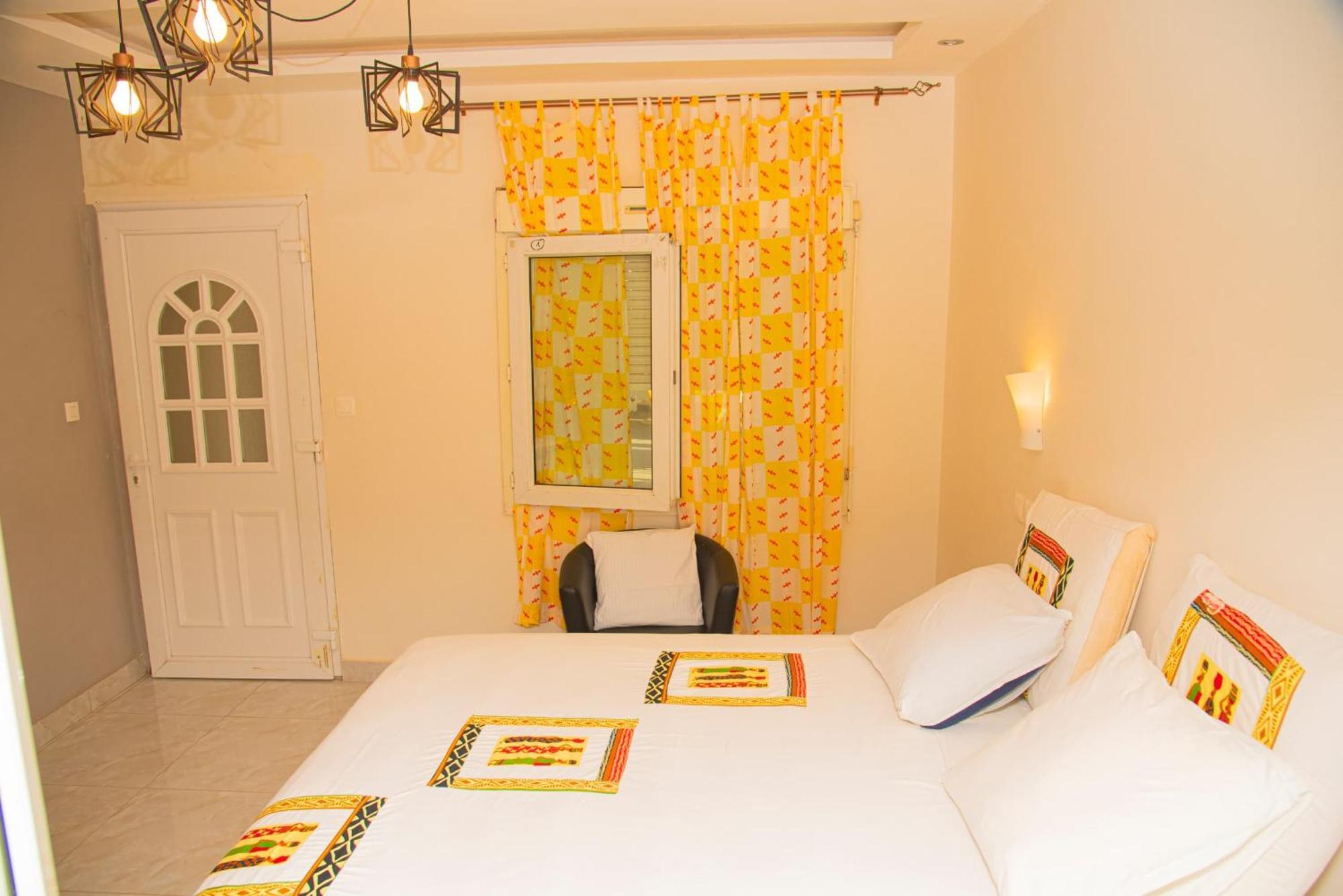 Chambres D'Hotes Villa Luciana Saly Bagian luar foto