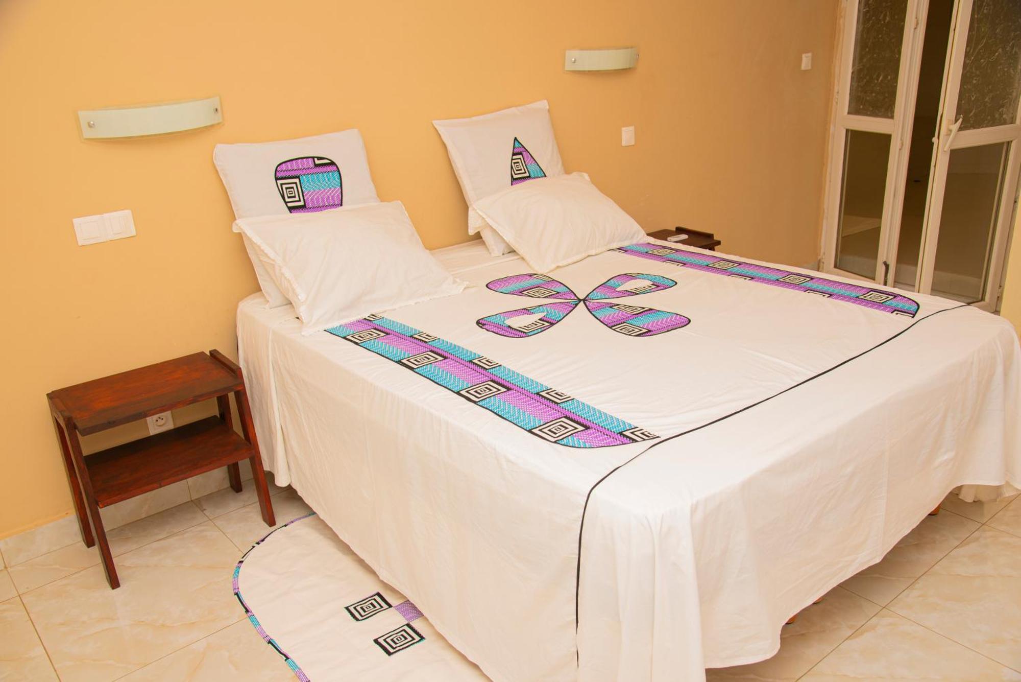 Chambres D'Hotes Villa Luciana Saly Bagian luar foto